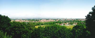 Blick von der Terrasse des Jagdschlosses auf Halberstadt