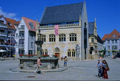Holzmarkt Vergrößern