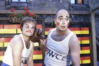 Die deutsche Geschichte an einem Abend  Start für den Theatersommer in Blankenburg