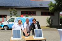 HALBERSTADTWERKE nehmen Photovoltaik-Anlage auf Dorfgemeinschaftshaus Emersleben offiziell in Betrieb