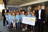 Daimler Truck überrascht Grundschulen in Halberstadt