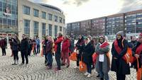 One Billion Rising – mehr als 60 Frauen setzen in Halberstadt ein Zeichen gegen Gewalt