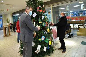 Wunschweihnachtsbaum der Stadt Halberstadt 2021 [(c) Stadt Halberstadt, Pressestelle]