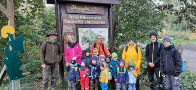 Kita Holzbergwichtel pflanzen Bäume für den Nationalpark Harz [(c): Kita Holzbergwichtel, Sargstedt]