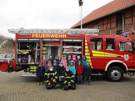 Waldfüchse besuchen die Feuerwehr Ströbeck Waldfüchse besuchen die Feuerwehr Ströbeck