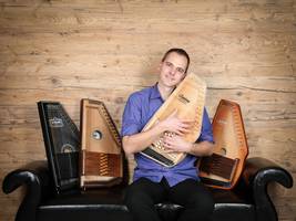 Einzigartig in Deutschland ! Alexandre Zindel – AutoharpSinger (VolkszitherSänger) Einzigartig in Deutschland ! Alexandre Zindel – AutoharpSinger (VolkszitherSänger)