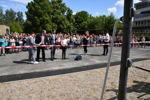 Neues Spielgerät für Grundschule Freiherr Spiegel ©Stadt Halberstadt Neues Spielgerät für Grundschule Freiherr Spiegel ©Stadt Halberstadt