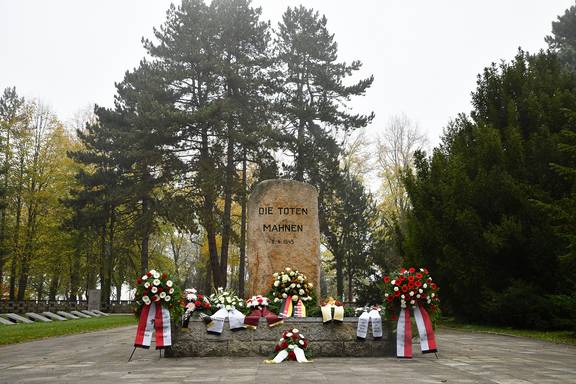 Volkstrauertag 2