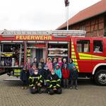 Waldfüchse besuchen die Feuerwehr Ströbeck
