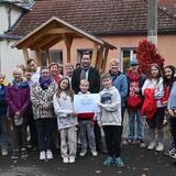 Große Freude im Jugend- und Freizeitzentrum „Die Rolle' bei der Übergabe des Spendenerlöses ©Stadt Halberstadt