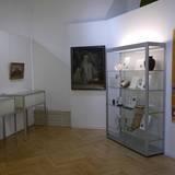 Blick in den Abschnitt 1990 bis heute der aktuellen Jubiläumsausstellung „120 Jahre Städtisches Museum Halberstadt“. ©Städtisches Museum Halberstadt