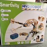 Smartivity Hydrobot - Holzbausatz für Kran & JBC-Bagger &copy;Stadtbibliothek 