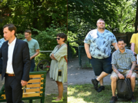 Oskar-Kämmer-Schule gestaltet weiter mit: Neue Picknickbänke am Ententeich übergeben