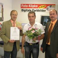 Foto Köpke mit 1a-Fachhändler Urkunde ausgezeichnet