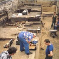 Archäologische Untersuchungen des Städtischen Museums Halberstadt auf dem Domplatz in den 90er Jahren des 20. Jahrhunderts