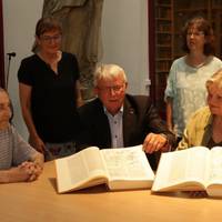 2021_07_21_Übergabe_halberstädter_bibel_reprint_01.jpg
