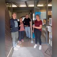 Auszubildende in der Stadtbibliothek