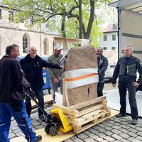 Ein Koloss kehrt zurück – Menhir aus Dingelstedt  im Kreuzgang der Liebfrauenkirche
