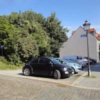 Leben am Fuße der Liebfrauenkirche – Baugrundstücke Grudenberg 13/14