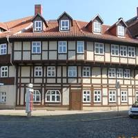 Stadtbildprägendes zweigeschossiges Wohn- und Geschäftshaus Düsterngraben 3  Kauf oder Miete