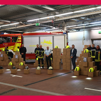Neue Helme und Einsatztablets für die Feuerwehr