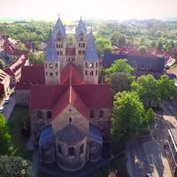 Halberstadt von oben, Die Liebfrauenkirche - SAW Überfliegervideo