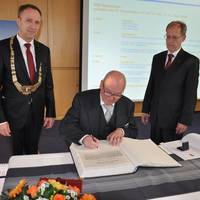 Prof. Dr. Begall mit Verdienstmedaille der Stadt Halberstadt geehrt