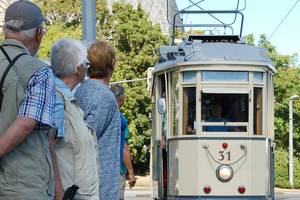 halberstadt_historische_straßenbahn_fotograf_nicole_huhn_quadrat.jpg halberstadt_historische_straßenbahn_fotograf_nicole_huhn_quadrat.jpg