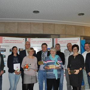 Preise für die schönsten Fassaden und Vorgärten vergeben © Dr. Maria Lang