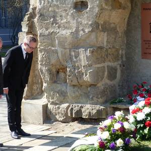 Stilles Gedenken an der Franzosenkirche für ein friedliches Halberstadt, für eine friedliche Welt © Stadt Halberstadt/Pressestelle