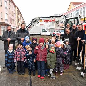 Freude über den Spatenstich bei den kleinen und großen Halberstädtern