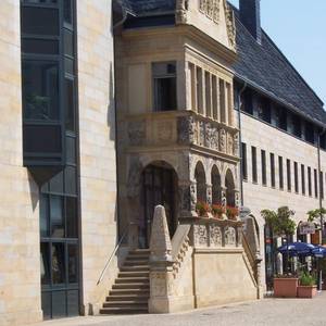 Stadtverwaltung Halberstadt - Rathaus mit Ratslaube