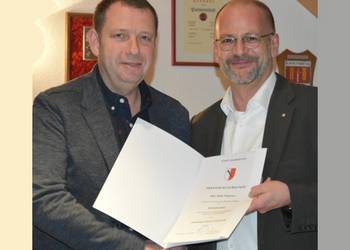 [(c): Volksstimme, S. Scholz]