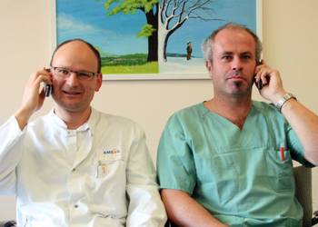 PD Dr. Steffen Rickes (links) und Dr. Karl Heinz Binias (rechts) beantworten am kommenden Freitag telefonisch Fragen rund um Probleme mit dem Herzen.