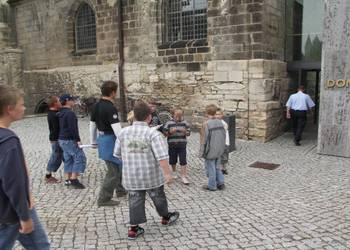 Schnitzeljagd auf dem Domplatz