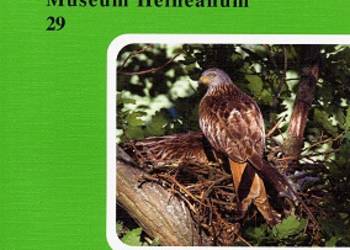 Titelbild - 2011 zeigt einen Rotmilan am Horst (Ornithologische Jahresberichte)