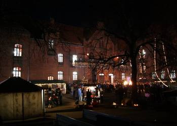Weihnachtsmarkt in der Gröpertorschule