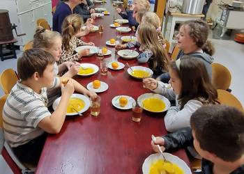 Beim gesunden Mittagessen im Schraube-Museum