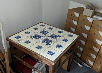 Kacheltisch im Museum mit bisher unbekannter Herkunft ©Städtisches Museum Halberstadt