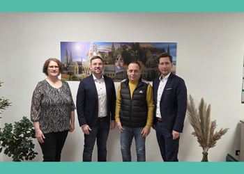 35 Jahre &Ouml;SA Versicherungen Gr&uuml;ning -Stadt Halberstadt gratuliert langj&auml;hrigem Partner &copy;Stadt Halberstadt