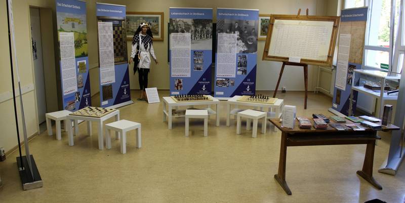 Foto 2 Ausstellungspr. in der Ströbecker Dr. E. Lasker Schule (18.–22.09.2023)