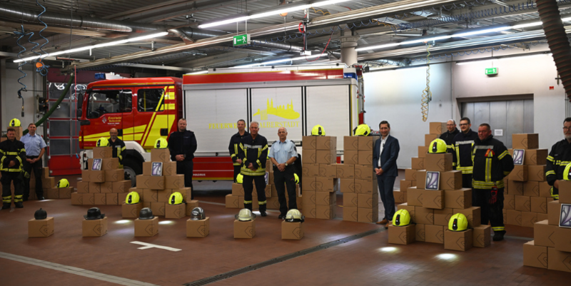 PM   Neue Helme und Einsatztablets für die Feuerwehr