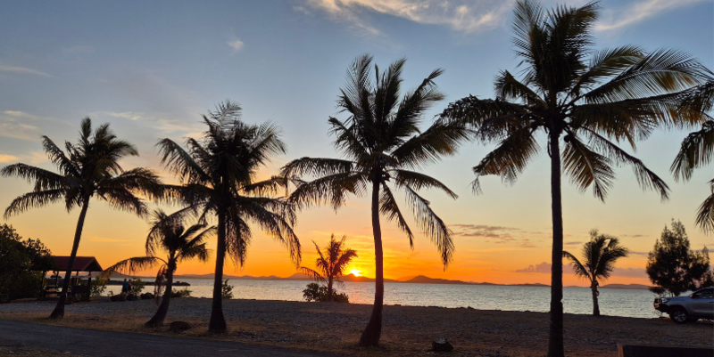 PM   Sonnenuntergang   Zealandia – der achte Kontinent Reisebericht aus Neukaledonien