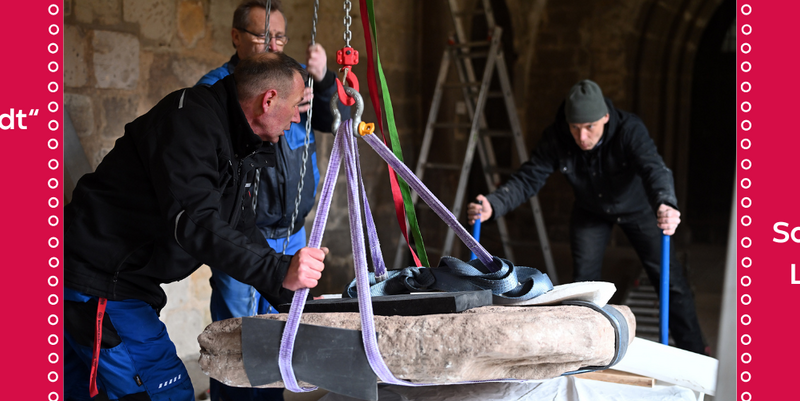 Im Auftrag des Landesmuseums für Vorgeschichte in Halle (Saale) wird der „Menhir von Dingelstedt“ für den Transport vorbereitet © Holger Wegener PM Slider Menhir von Dingelstedt