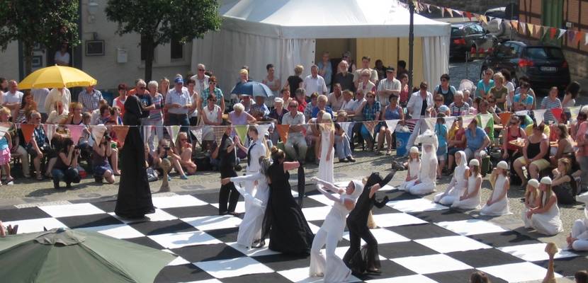 bystre schachballett 900px