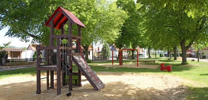 Fliederweg neues Spielgerät Mai 2020