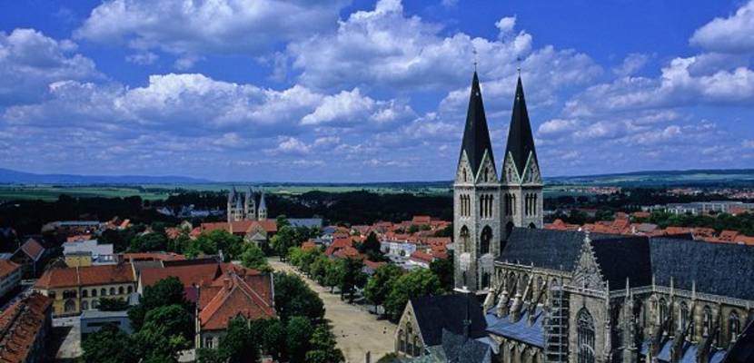 13_the cathedral of St Stephen and St Sixtus and the Romanesque Church of Our Lady