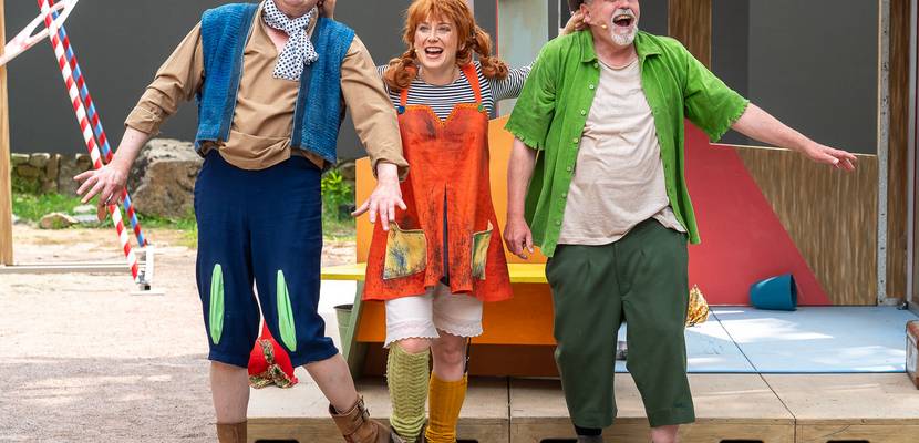 Pippi Langstrumpf Schauspiel Ensemble Foto Ray Behringer